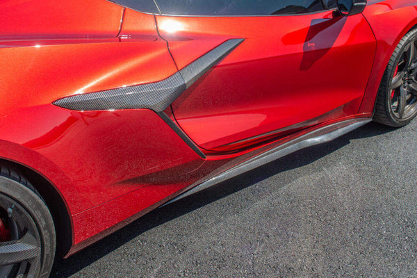 Corvette C8 Z06 with dry carbon fiber side fender vent door garnish overlay installed
