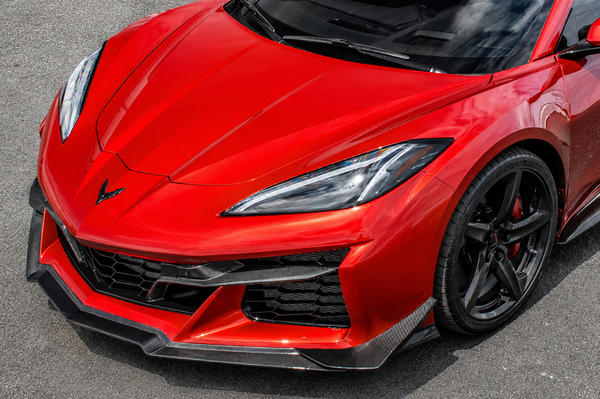 VASL Corvette C8 Z06/E-Ray Carbon Fiber Front Splitter Installed